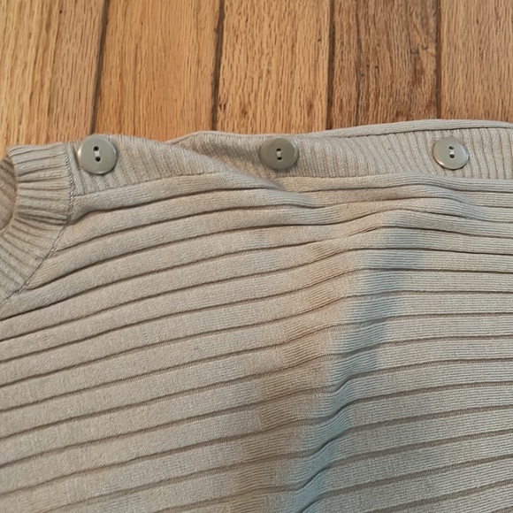 Joseph A brand sweater - Picture 5 of 8